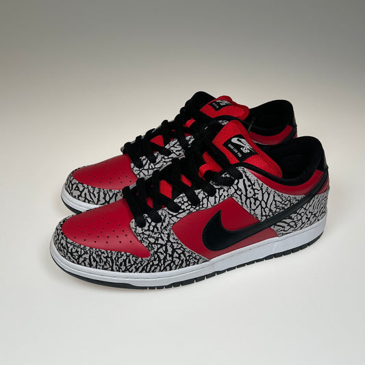 Nike SB Dunk Low x Supreme 'Red Cement'